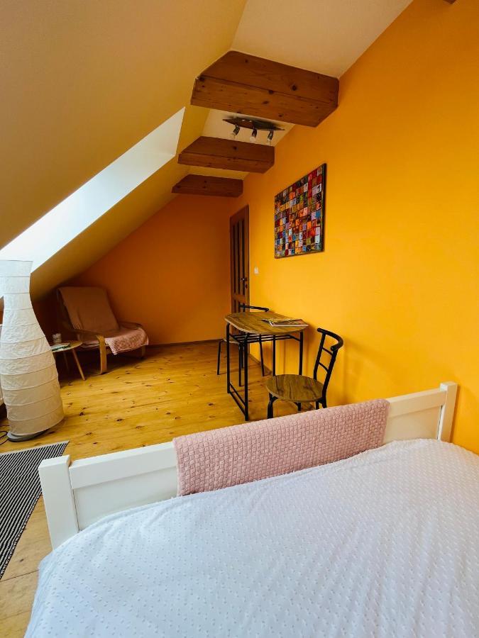 Apartman U Smrku Двур-Кралове-над-Лабем Екстер'єр фото